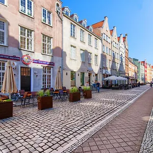 Happiness - Old Town Garbary Gdańsk